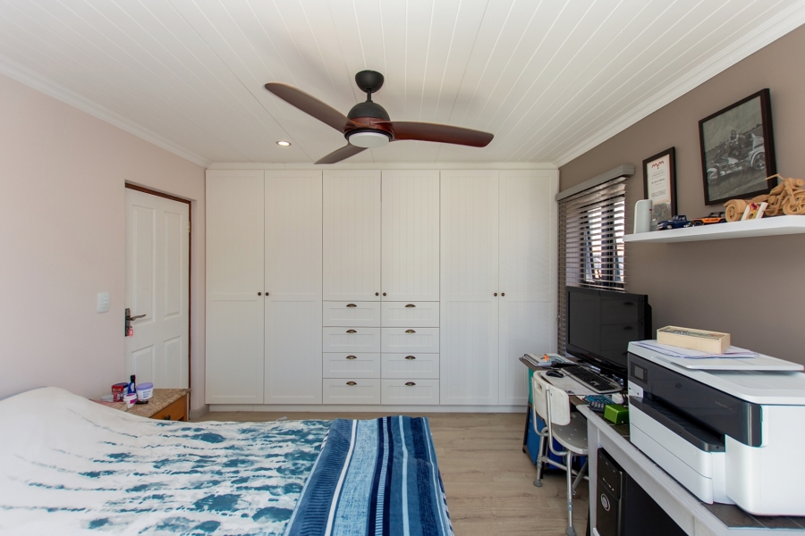 2 Bedroom Property for Sale in Port Owen Western Cape